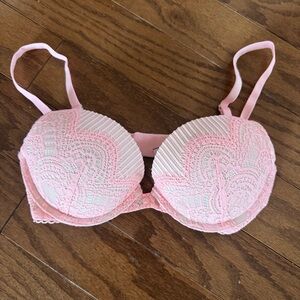 Victoria’s Secret Dream Angels Lace Push Up Bra Peachy Pink 34B B75